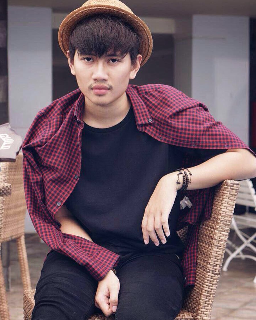 10 Potret Elang Nuraga, gitaris The Finest Tree yang 'mirip' Duta SO7