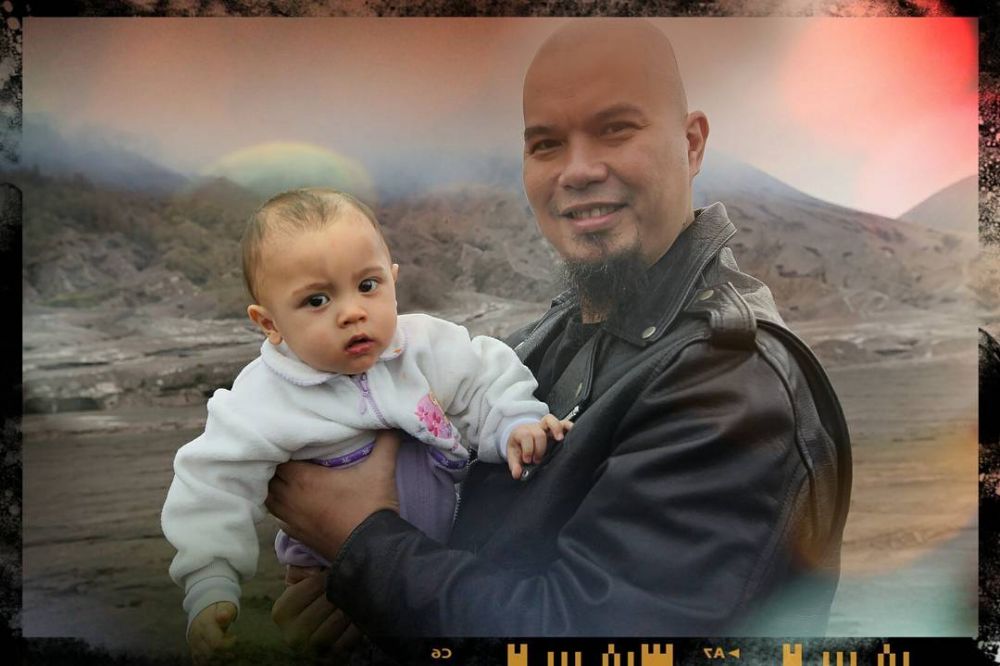 7 Potret lucunya Baby R, anak Mulan Jameela yang baru berusia 1 tahun