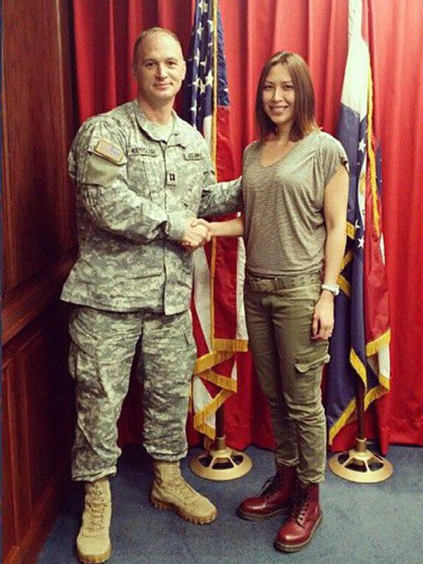 7 Orang berdarah Indonesia ini jadi tentara di negara lain