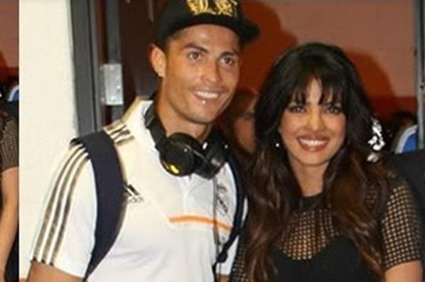 4 Aktris Bollywood ini ngefans Cristiano Ronaldo, ada yang rela dicium