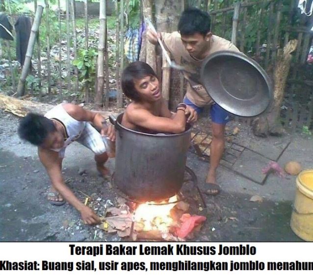 8 Meme 'bakar lemak' ini bikin keringetan sambil cengar-cengir