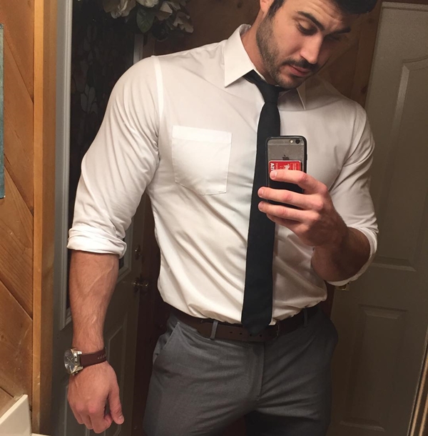 Tree Man, cowok hot nan tampan berbadan raksasa yang bikin heboh 