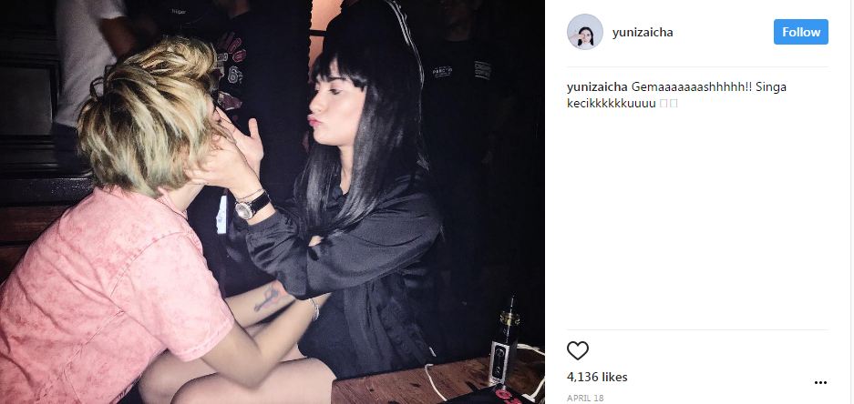 Cuek disebut penyuka sesama jenis, begini kedekatan Dera & Yuniza Icha