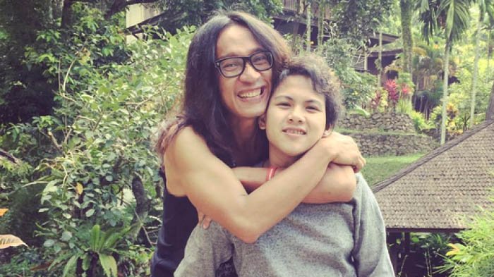 Pernah diisukan penyuka sesama jenis, 5 selebriti ini akhirnya menikah