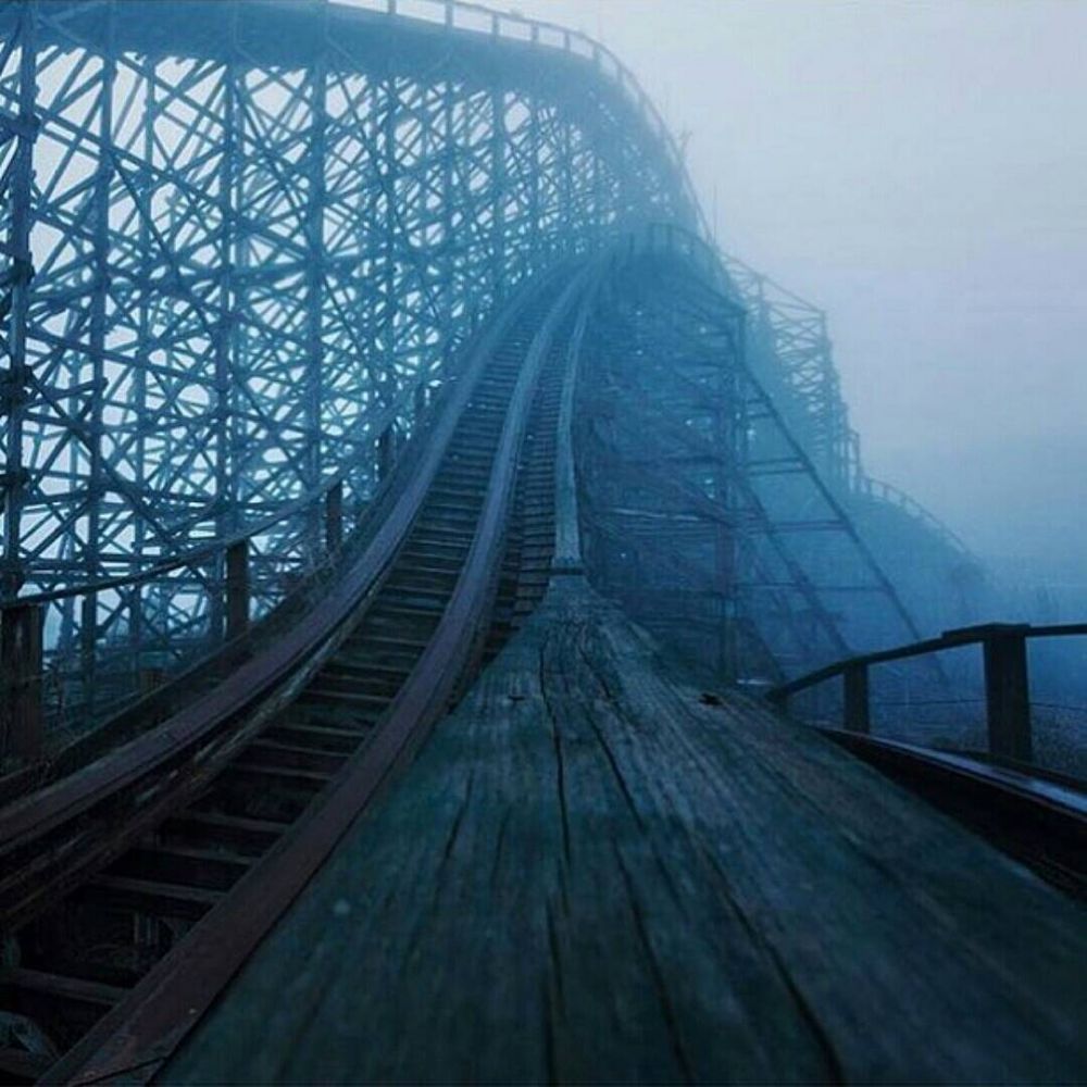 15 Tempat terbengkalai ini punya aura mistis yang bikin merinding