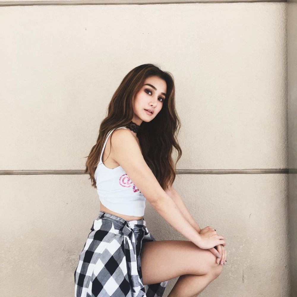 Chienna Filomeno, model Filipina yang kulitnya mulus bak porselen