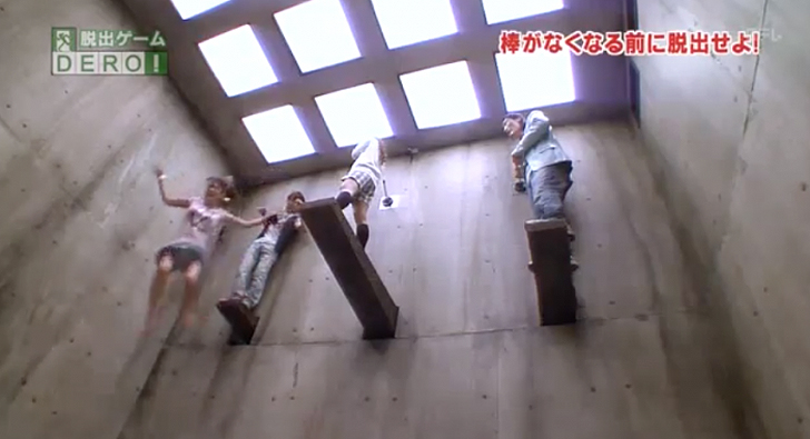 10 Acara televisi teraneh yang pernah tayang ini cuma ada di Jepang