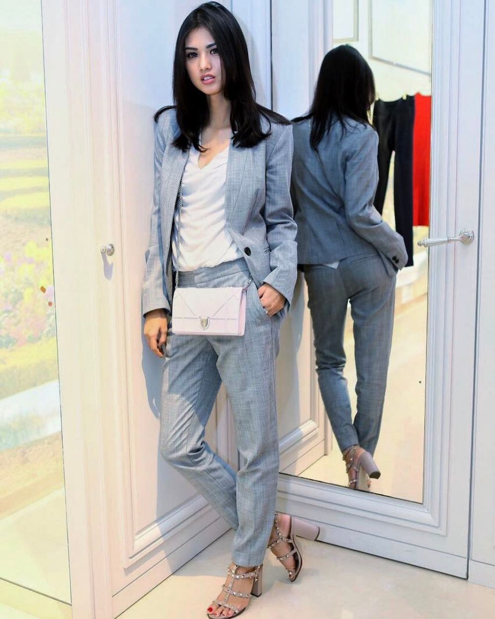 Dikabarkan kencan sama Chef Juna, ini 10 potret cantiknya Atries Angel