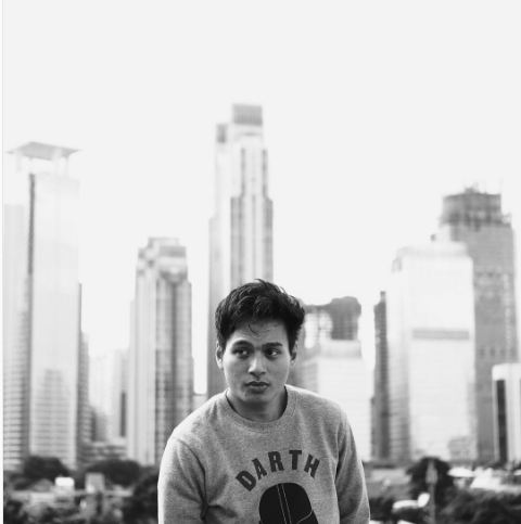 10 Potret Rendy Pandugo, solois yang disebut 'John Mayer'nya Indonesia