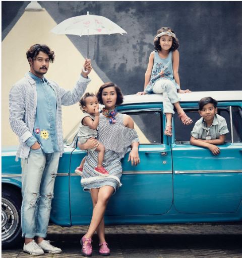 Kekompakan 7 keluarga artis ini layak dijadikan family goals