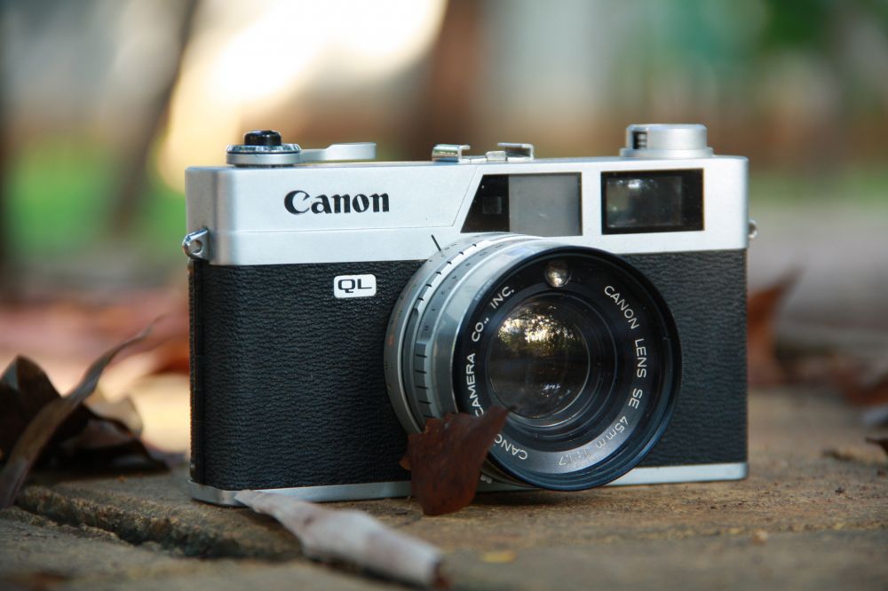 9 Kamera  analog ini masih banyak disukai para pecinta 