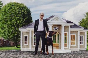 Kandang anjing bentuk rumah ini habiskan 265 juta, apa istimewanya?