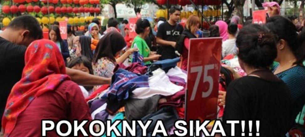 12 Meme 'pemburu diskon' ini kocak banget, bikin belanja makin gereget