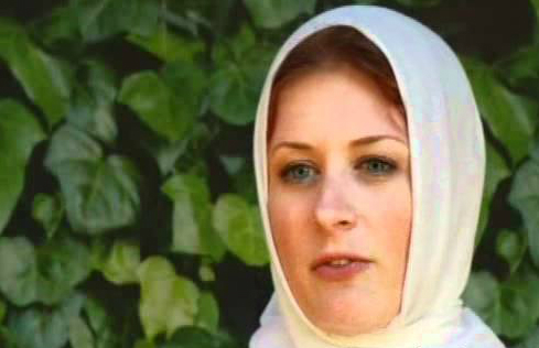 Tobat, 10 mantan model panas ini sekarang cantik menawan dengan hijab