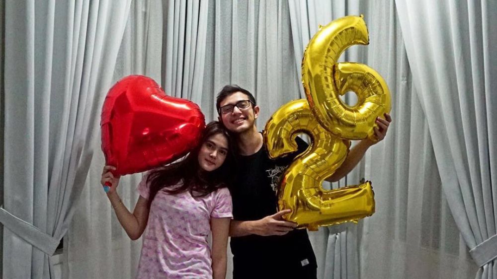 Move on dari Risty Tagor, ini 12 potret mesra Rifky Balweel & kekasih