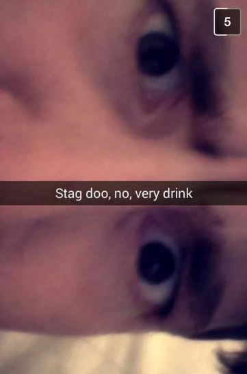 8 Tingkah kocak ketika orang mabuk main Snapchat