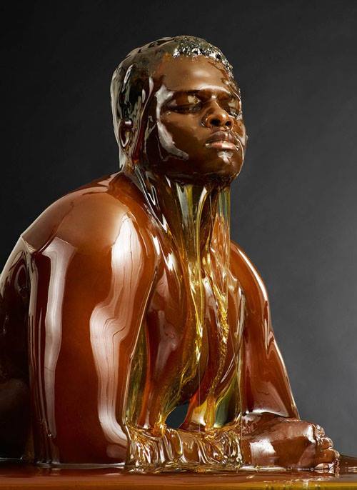10 Potret artistik ketika manusia mandi madu, keren parah