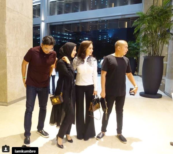 10 Seleb cantik Tanah Air ini kepincut pria negeri tetangga