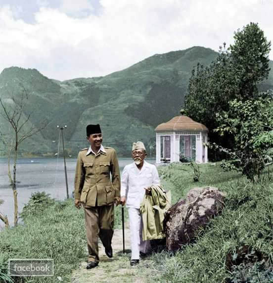 5 Foto langka Bung Karno & H.Agus Salim dalam pengasingan di Brastagi