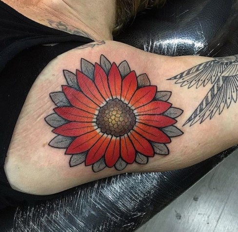 Bikin tato di area sensitif ini kini jadi tren kekinian di Instagram