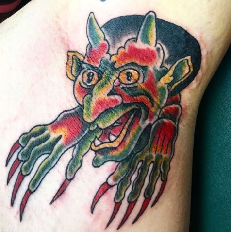 Bikin tato di area sensitif ini kini jadi tren kekinian di Instagram