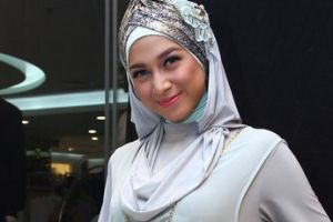 Nina Zatulini menghapus semua foto di Instagramnya, ada apa ya?