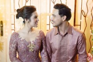 Hamis Daud kepergok tidur mangap di pesawat, netizen heboh