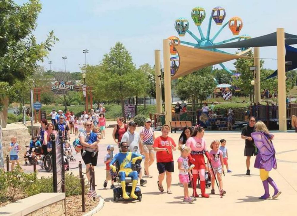 Pertama dibangun, taman bermain air ini ramah bagi anak difabel