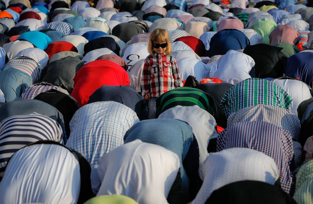 10 Potret suasana Idul Fitri dari berbagai negara, penuh kebahagiaan