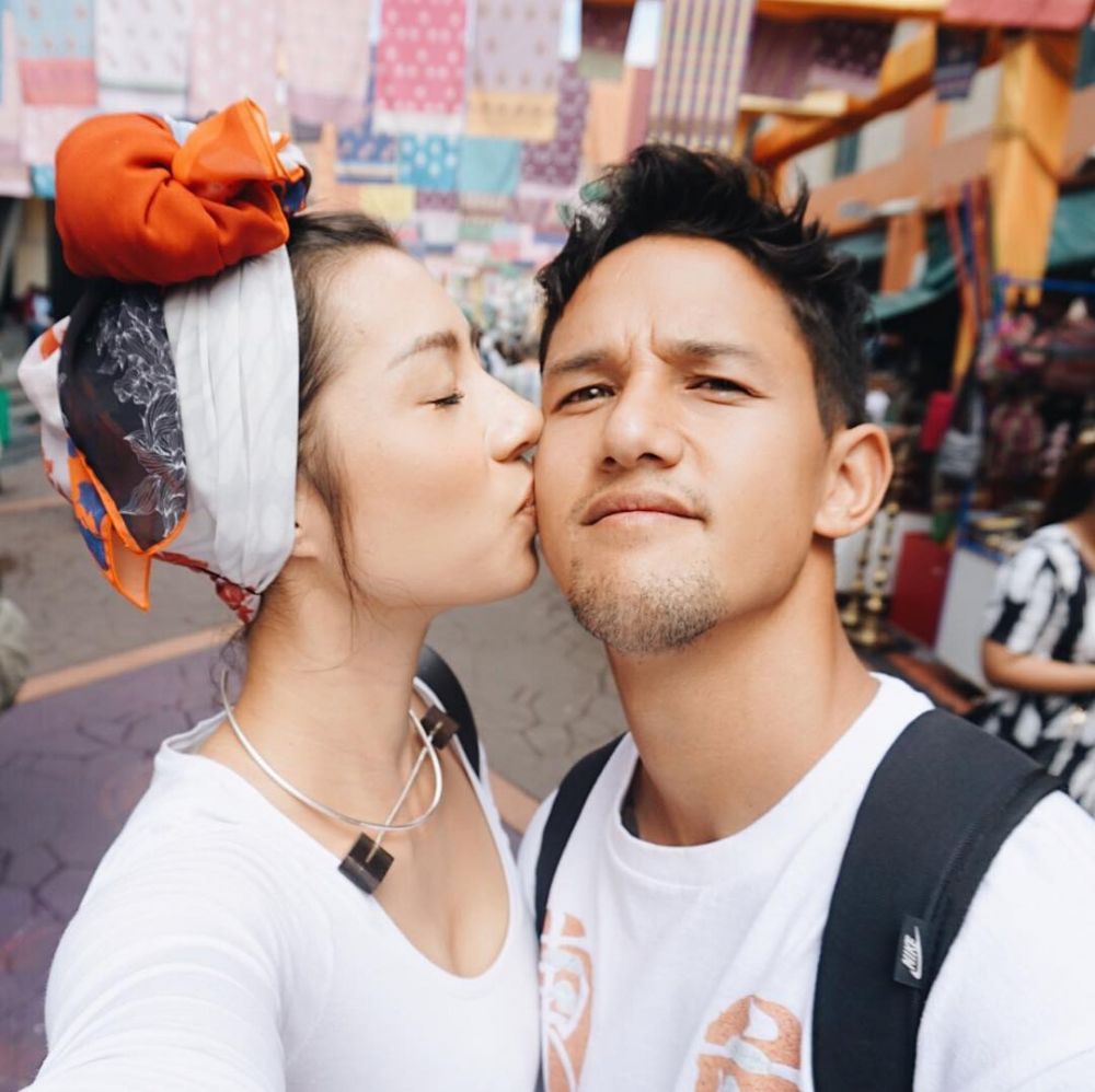 6 Potret liburan Irfan & Jennifer Bachdim rayakan lebaran di Singapura