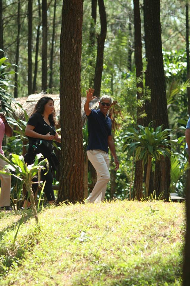 Begini gaya Obama saat piknik ke Pinus Becici Yogyakarta