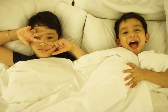 Tak lagi petak umpet, ini 10 potret harmonisnya keluarga Bunga Zainal