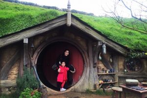 5 Momen so sweet Ayu Ting Ting libur Lebaran bareng putrinya