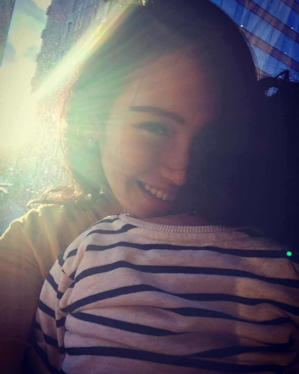 5 Momen so sweet Ayu Ting Ting libur Lebaran bareng putrinya