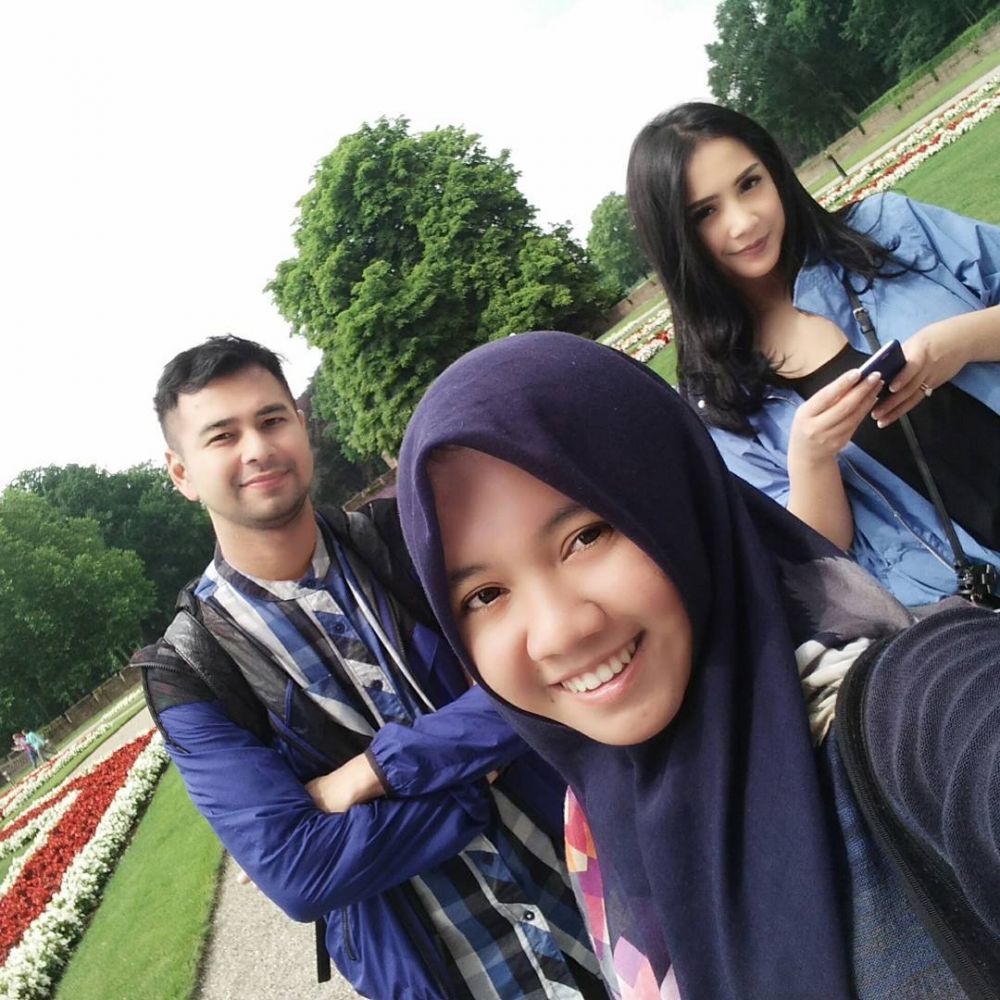 11 Foto liburan seru ala Raffi Ahmad dan Nagita Slavina, harmonis nih