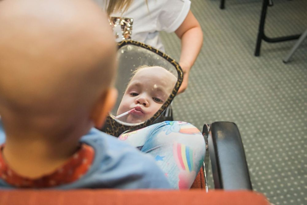 Nikah di usia 5 tahun, kisah cinta gadis idap kanker ini buat terenyuh