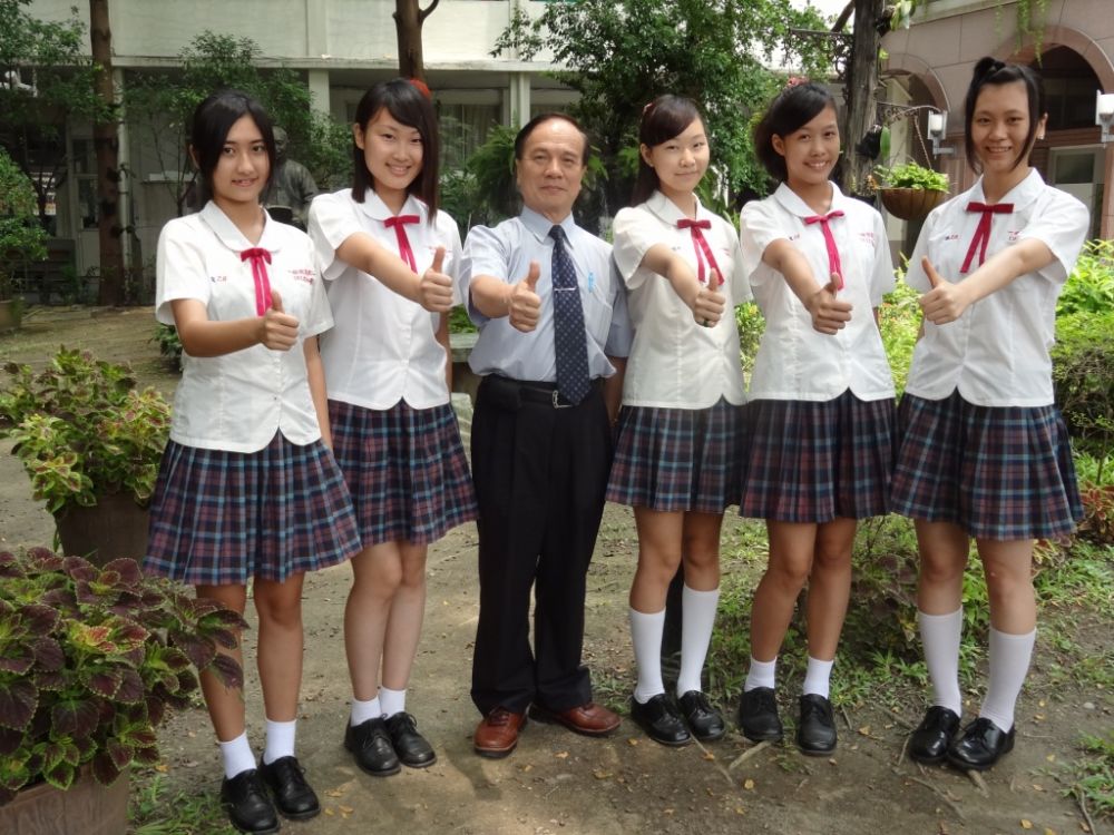 Ini dia seragam SMA dari 15 negara di dunia, dari unik hingga keren