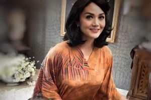 8 Seleb ini ngaku takut naik pesawat, ada 'ritual' unik jika terpaksa