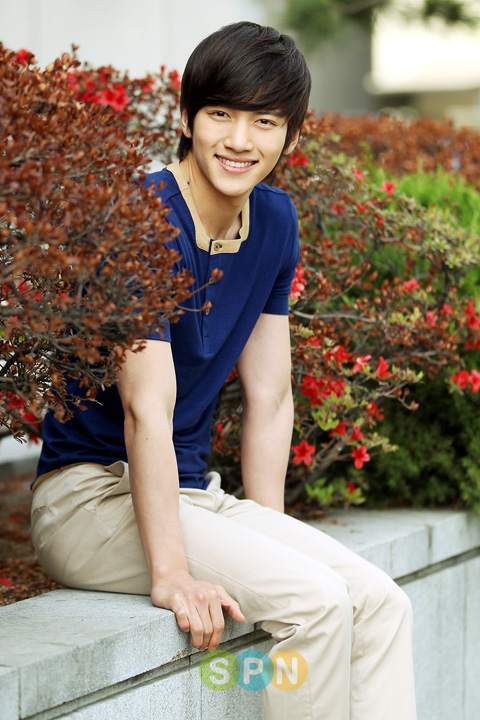 12 Foto transformasi si ganteng Ji Chang-wook, berkarisma sejak kecil