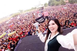 7 Penyanyi dangdut top ini rintis karier dari panggung antar kampung