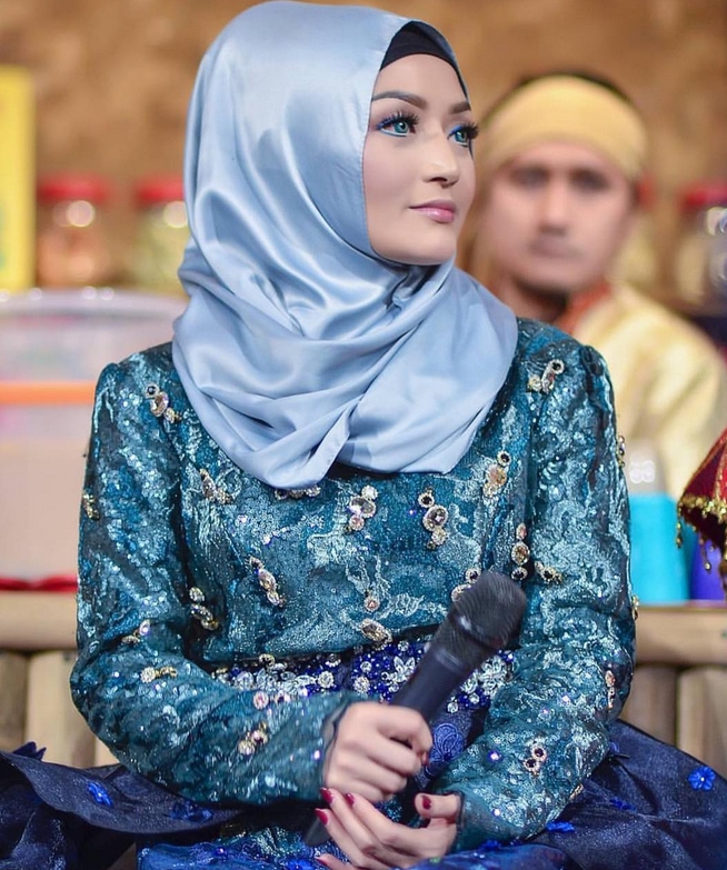 7 Penyanyi dangdut top ini rintis karier dari panggung antar kampung