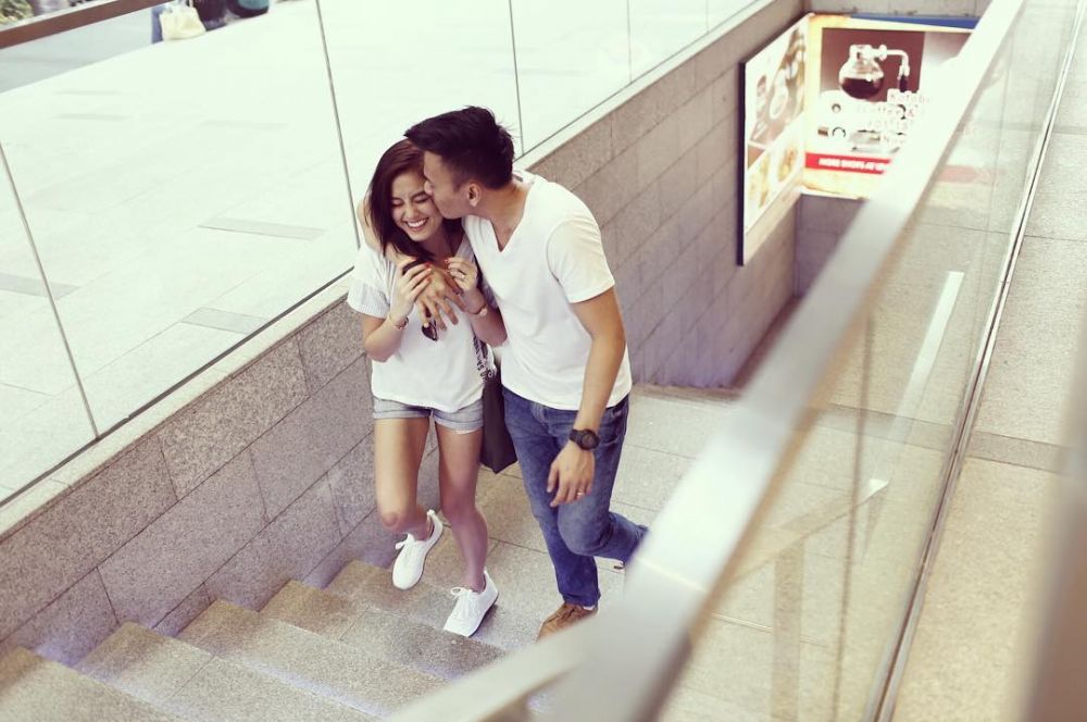 Dikabarkan sudah nikah, ini 13 foto kemesraan Agnez Mo-Wijaya Saputra