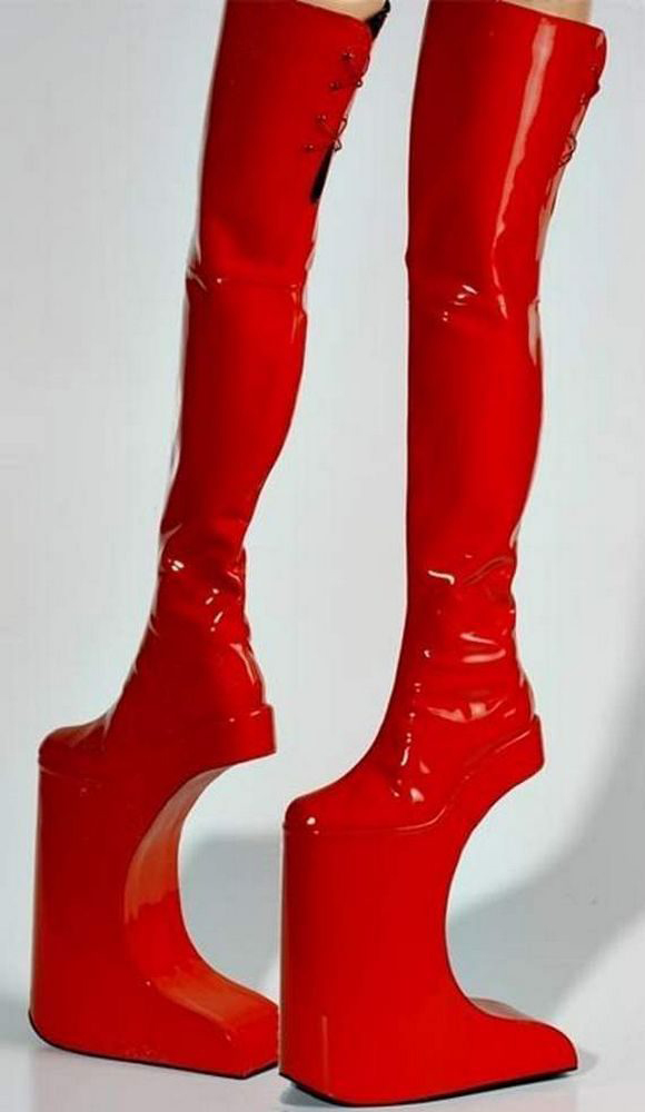 12 Model high heels nyeleneh ini malah 