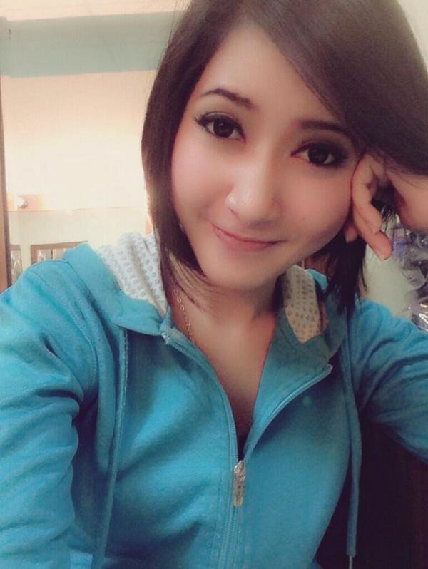 12 Polwan cantik ini jadi pembawa acara berita TV, idola pemirsa