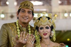 5 Fakta pernikahan Lucky Hakim dan Tiara Dewi, ada isu settingan