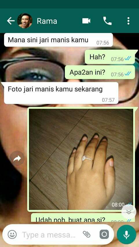 Kisah cinta cowok ngelamar kekasihnya ini berujung nyesek