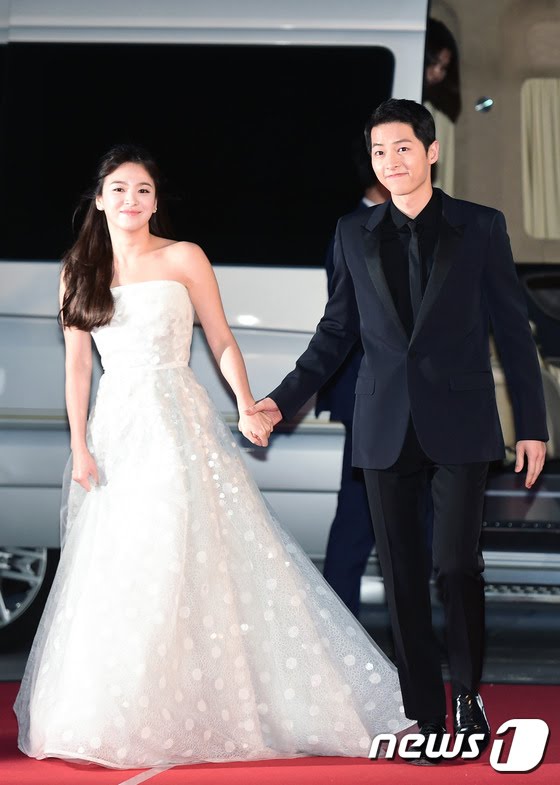 5 Alasan kisah asmara Song-Song Couple dapat banyak restu netizen