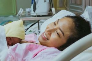 Ayu Dewi melahirkan bayi laki-laki, selamat ya!