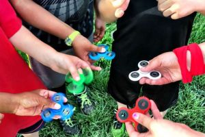 Ini penampakan fidget spinner termahal di dunia, harganya Rp 225 juta