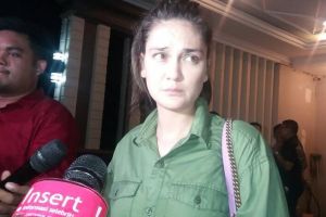 Karier sedang redup, ini yang dilakukan Luna Maya